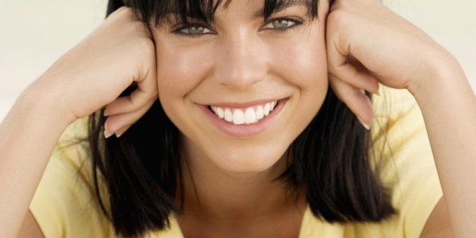 mulher-sorrindo-44645-1